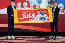 关于武磊开场5分钟连进两球，巴黎圣日耳曼防线形同虚设！的信息